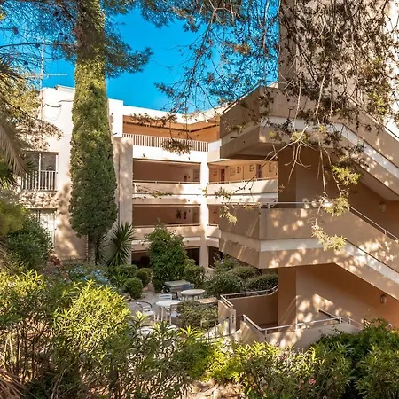 Pierre & Louis Lumiere Apart Otel