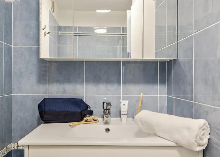 Pierre & Louis Lumiere Apart Otel Bandol