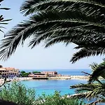 Hotel apartamentowy Pierre & Louis Lumiere Bandol
